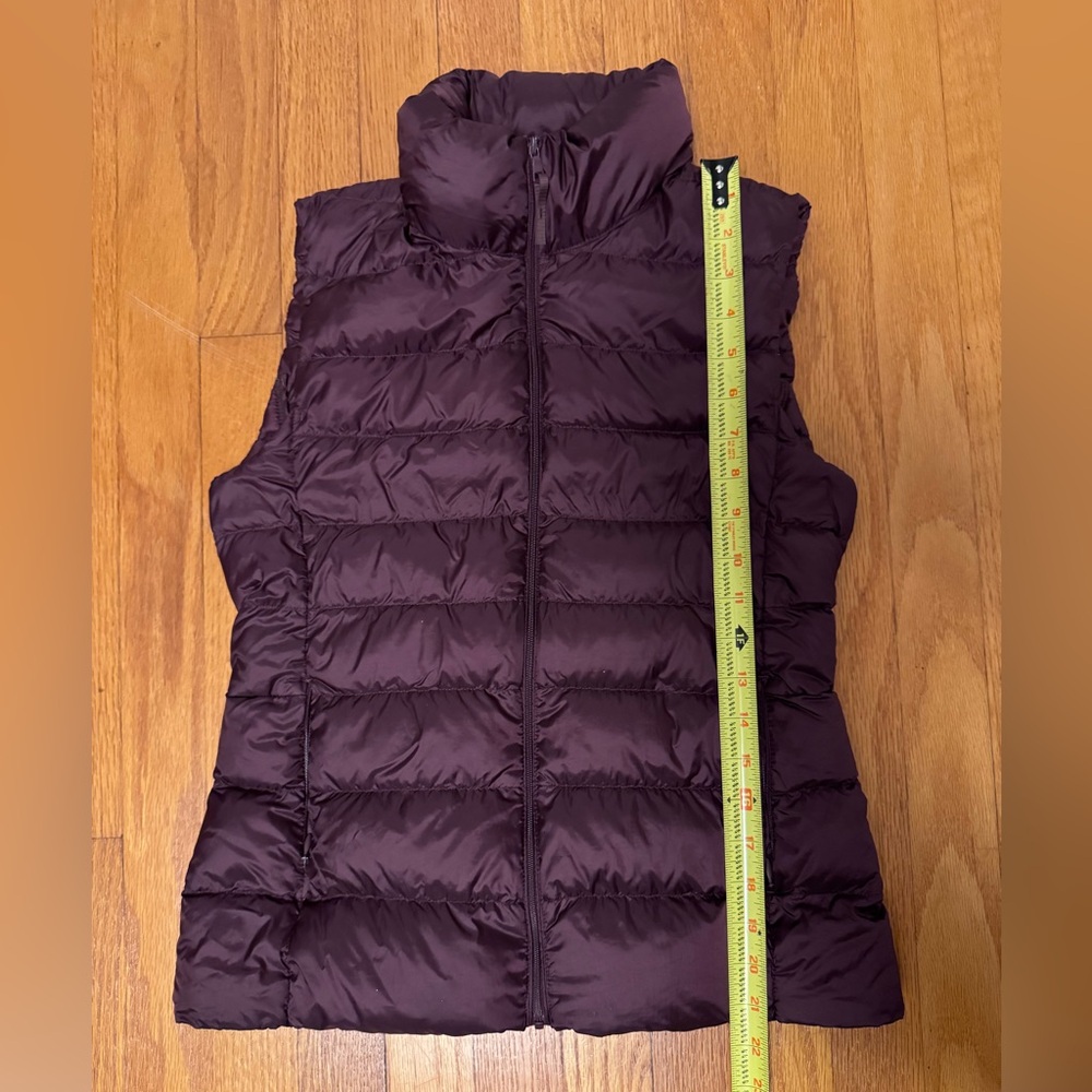 Uniqlo Ultra Light Down Vest (2021 Edition) size M